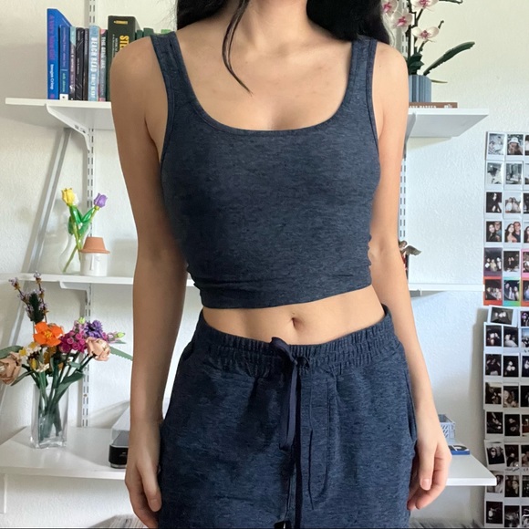OUTDOOR VOICES ALL DAY CROP TOP - Picture 1 of 5